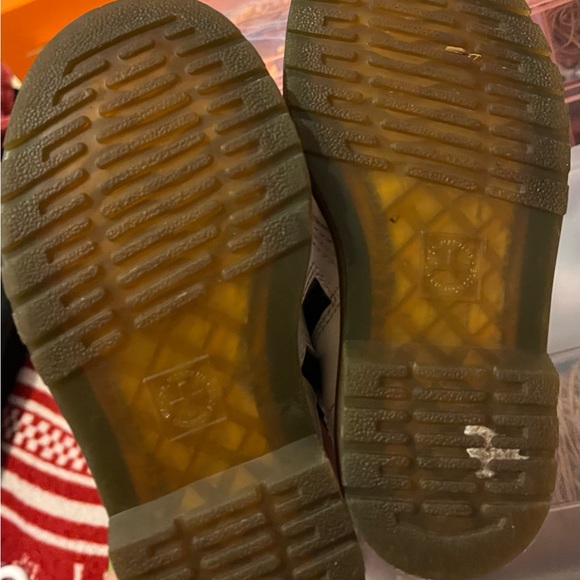 Doc Marten Size 9C White Combat Boots - Picture 4 of 4